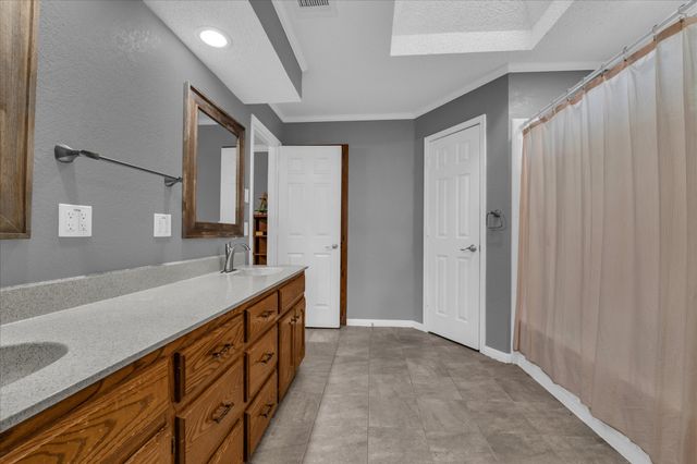 232 Crescent, Hewitt, TX 76643