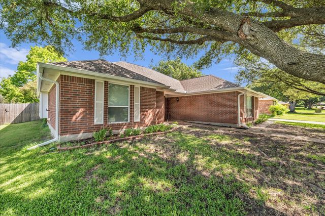 232 Crescent, Hewitt, TX 76643