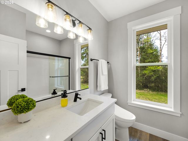 37330 LABISKE Ln, Astoria, OR 97103