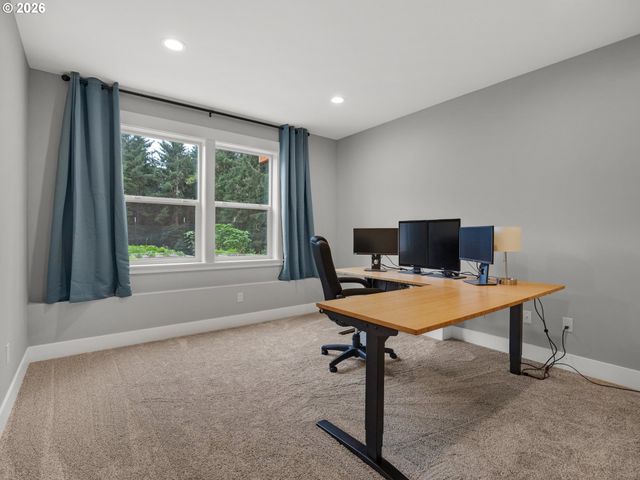 37330 LABISKE Ln, Astoria, OR 97103