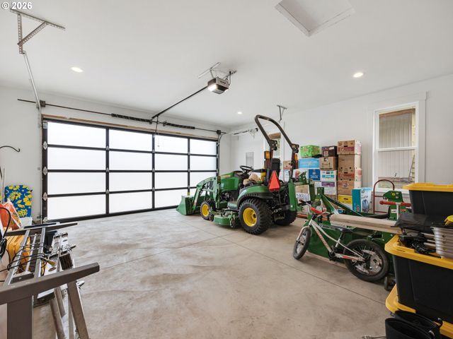 37330 LABISKE Ln, Astoria, OR 97103