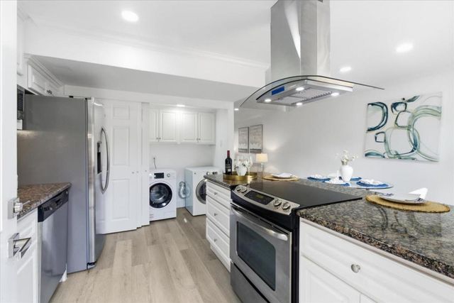 125 Connemara Way 71, Sunnyvale, CA 94087