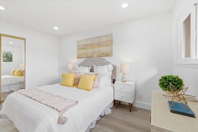 125 Connemara Way 71, Sunnyvale, CA 94087