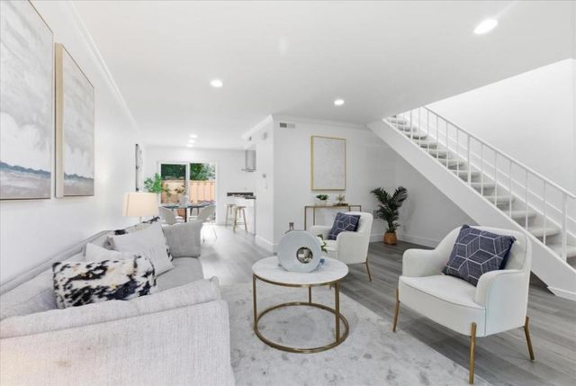 125 Connemara Way 71, Sunnyvale, CA 94087