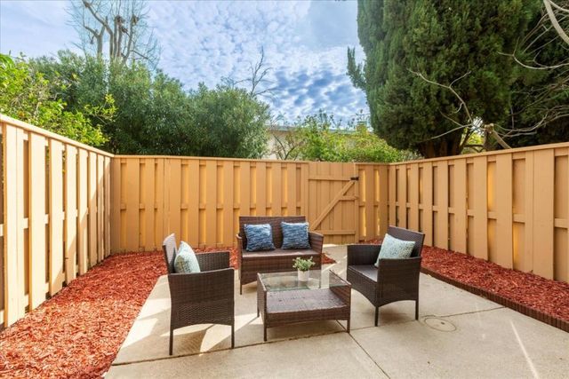 125 Connemara Way 71, Sunnyvale, CA 94087
