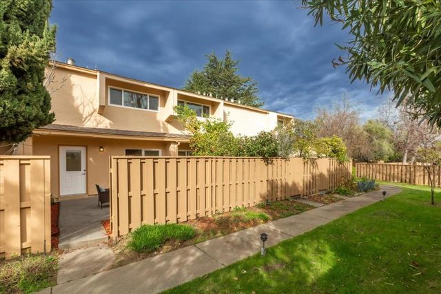125 Connemara Way 71, Sunnyvale, CA 94087
