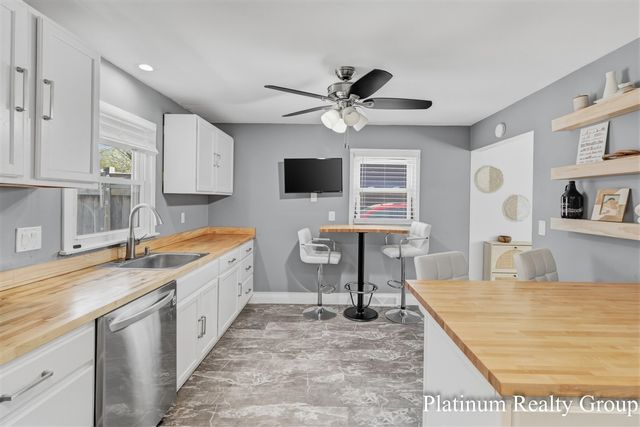 2390 Greenwood Street, Muskegon, MI 49441