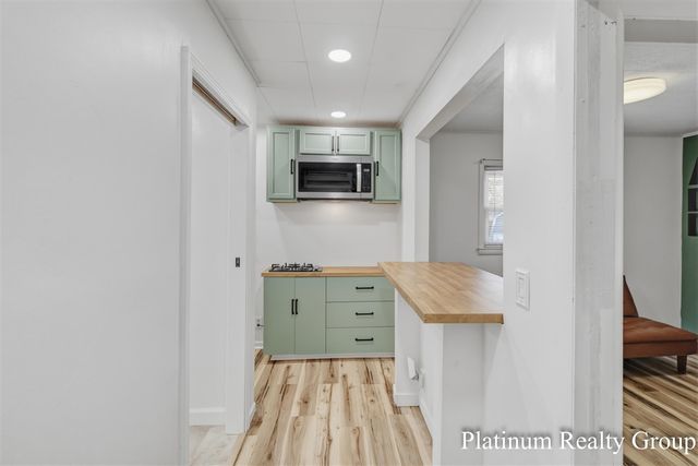 2390 Greenwood Street, Muskegon, MI 49441