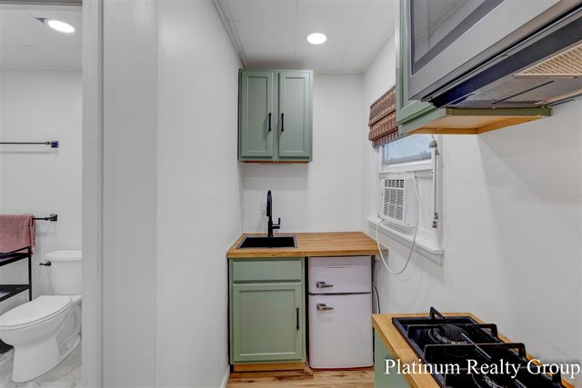 2390 Greenwood Street, Muskegon, MI 49441