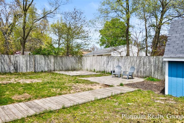 2390 Greenwood Street, Muskegon, MI 49441