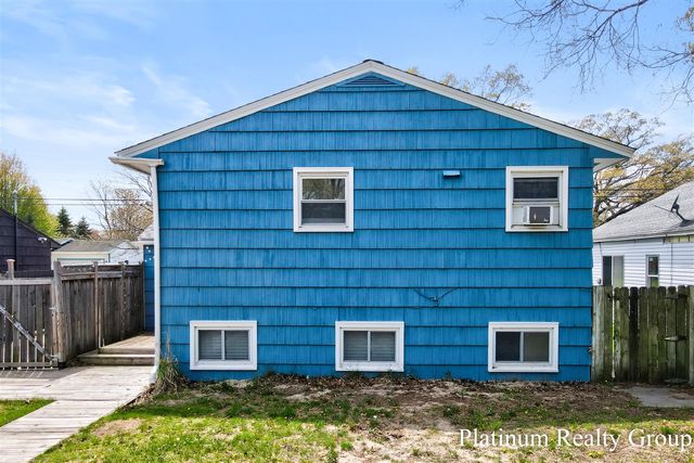 2390 Greenwood Street, Muskegon, MI 49441