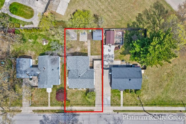 2390 Greenwood Street, Muskegon, MI 49441