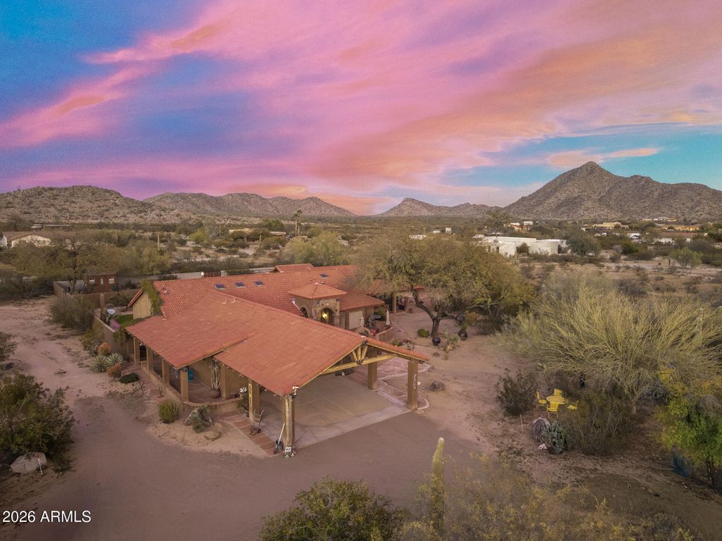 Image 2 of property listing at 9125 N PASEO PALO VERDE Road, Casa Grande, AZ 85194