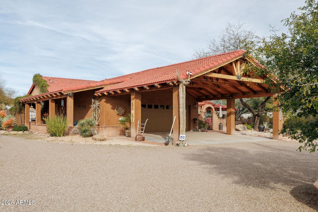 Image 9 of property listing at 9125 N PASEO PALO VERDE Road, Casa Grande, AZ 85194