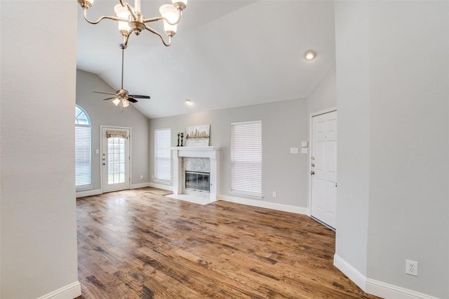 2103 Amherst Drive, Lewisville, TX 75067