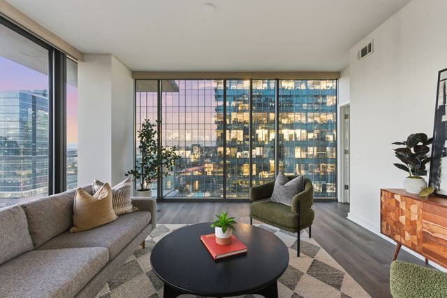 1212 Laurel St Apt 1215, Nashville, TN 37203