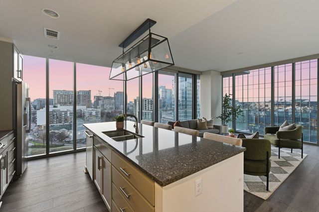 1212 Laurel St Apt 1215, Nashville, TN 37203