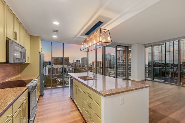 1212 Laurel St Apt 1215, Nashville, TN 37203