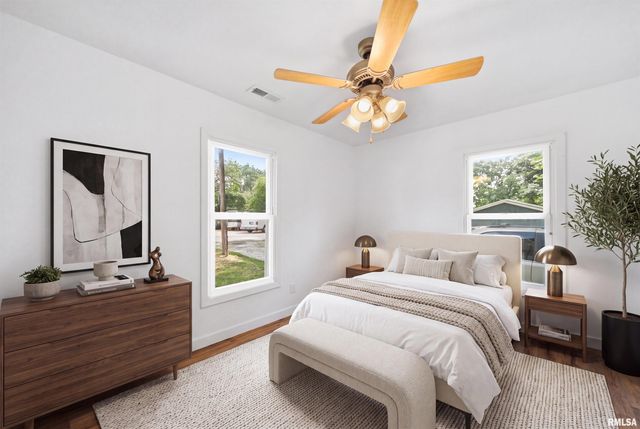 145 OAKLAWN Circle, Creve Coeur, IL 61610