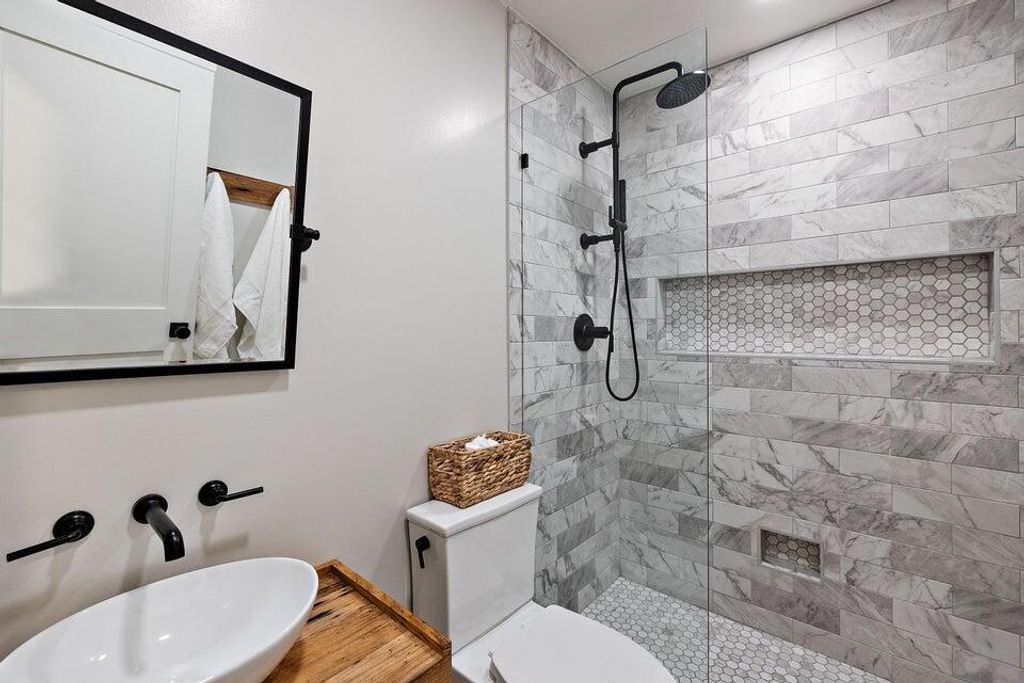 Image 15 of property listing at 3034 Baltimore Street, Charleston, SC 29492