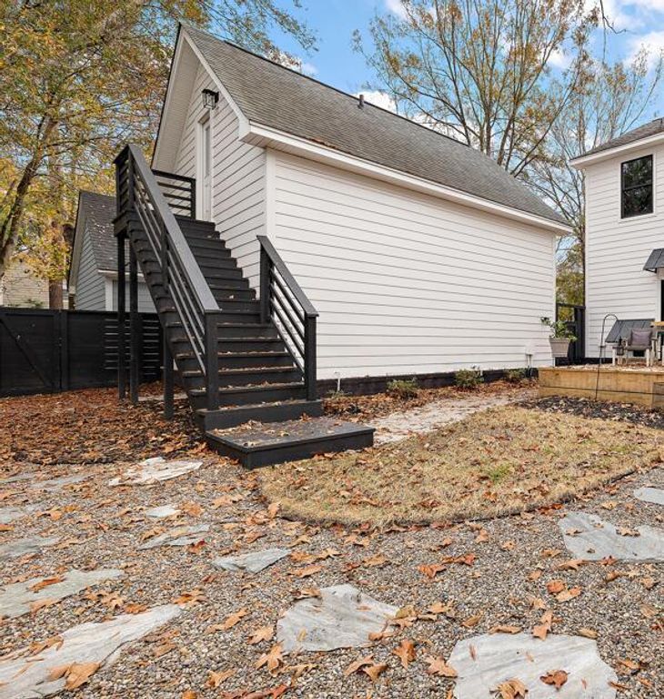 Image 19 of property listing at 3034 Baltimore Street, Charleston, SC 29492