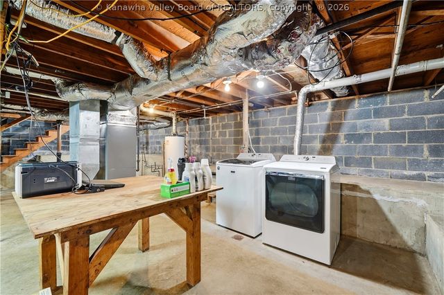 207 Lakeview Drive, Hurricane, WV 25526