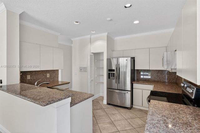 1115 Camellia Cir, Weston, FL 33326