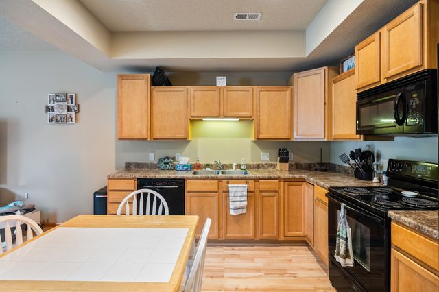 2341 Hart Avenue 2, Des Moines, IA 50320