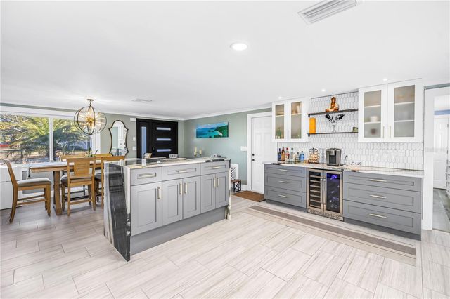 354 74TH AVENUE NE, St Petersburg, FL 33702