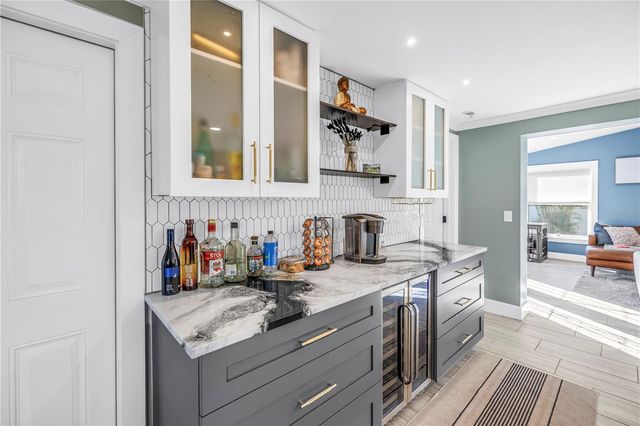 354 74TH AVENUE NE, St Petersburg, FL 33702