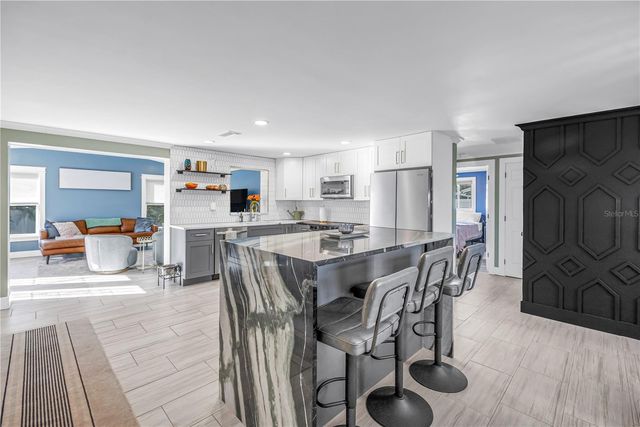 354 74TH AVENUE NE, St Petersburg, FL 33702