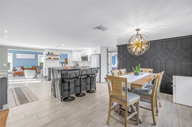 354 74TH AVENUE NE, St Petersburg, FL 33702