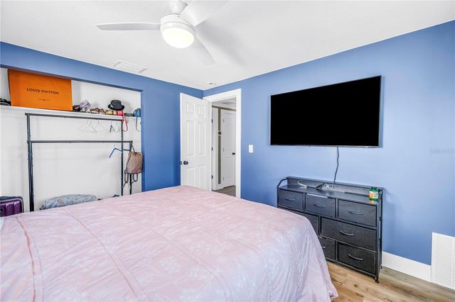 354 74TH AVENUE NE, St Petersburg, FL 33702