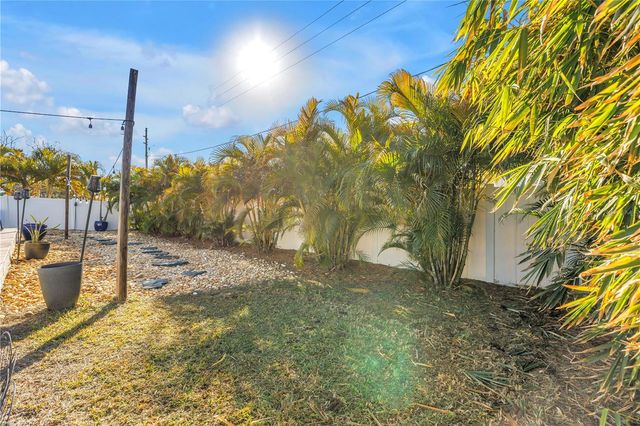 354 74TH AVENUE NE, St Petersburg, FL 33702