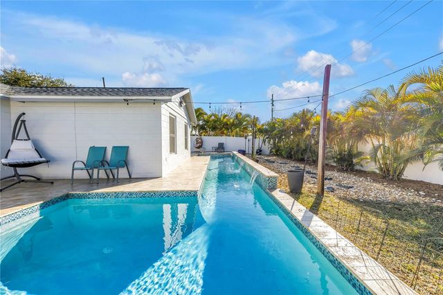 354 74TH AVENUE NE, St Petersburg, FL 33702