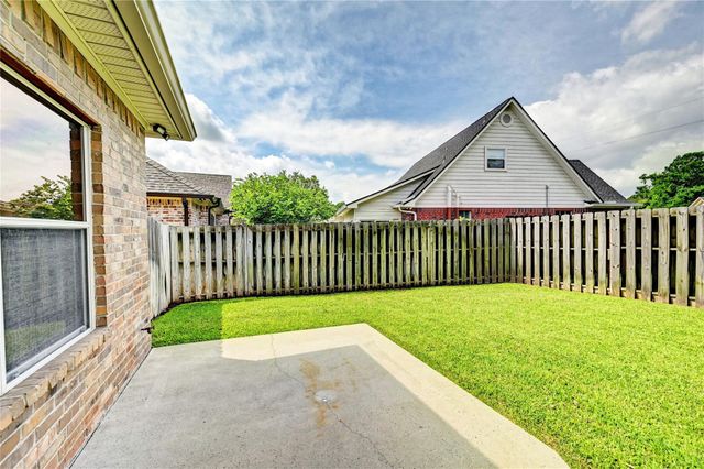 12959 N Puffin Lane, Willis, TX 77318