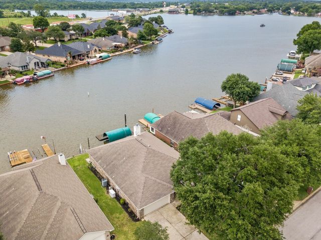 12959 N Puffin Lane, Willis, TX 77318