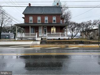 438 MAIN ST, Red Hill, PA 18076