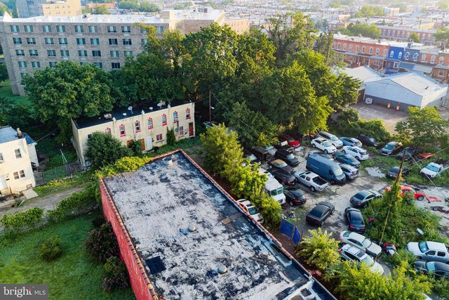 5809 WOODLAND AVE, Philadelphia, PA 19143