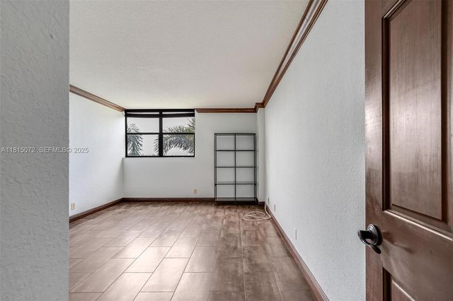 106 Lake Emerald Drive 210, Oakland Park, FL 33309