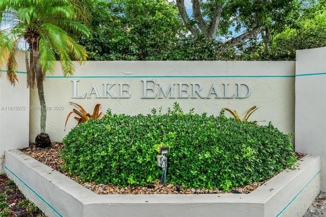 106 Lake Emerald Drive 210, Oakland Park, FL 33309