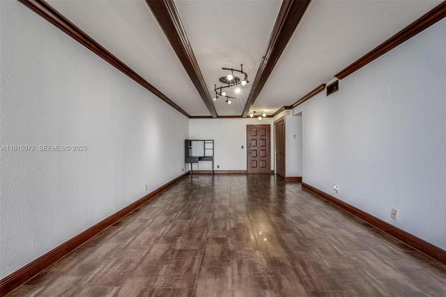 106 Lake Emerald Drive 210, Oakland Park, FL 33309