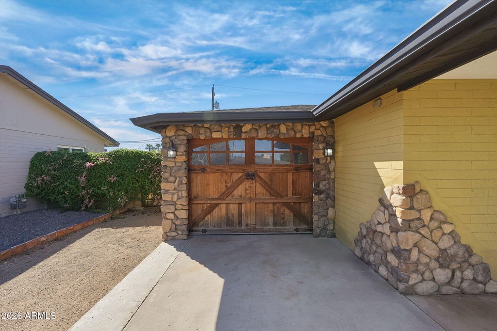4623 E HOLLY Street, Phoenix, AZ 85008 — photo 4