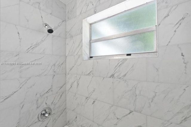 1040 NW 23rd Ter, Fort Lauderdale, FL 33311