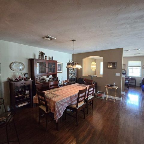 521 Hampton Way 521, Abington, MA 02351