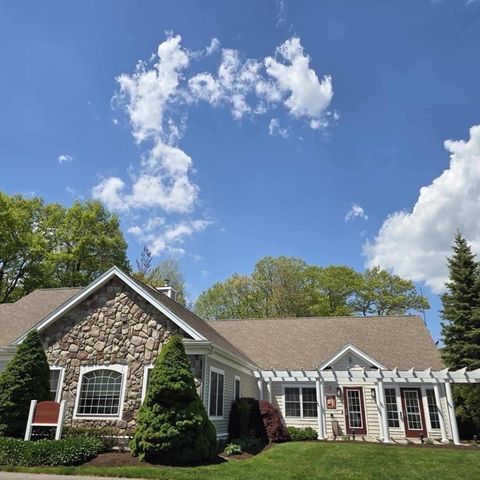 521 Hampton Way 521, Abington, MA 02351