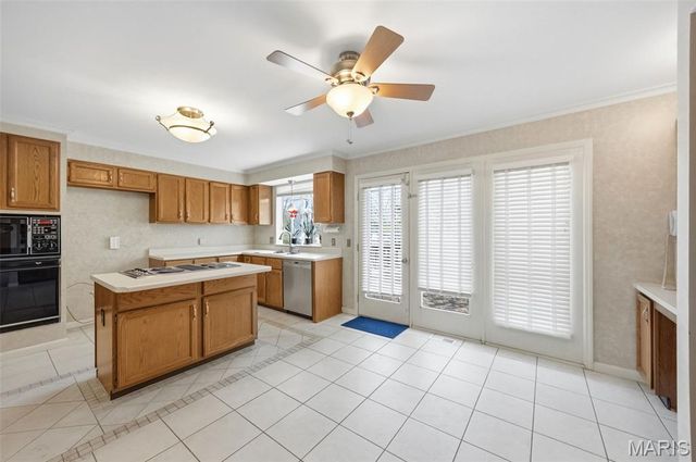 1823 York Ridge Court, Chesterfield, MO 63017