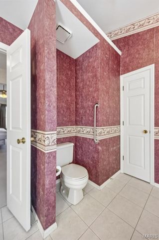1823 York Ridge Court, Chesterfield, MO 63017