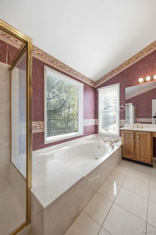 1823 York Ridge Court, Chesterfield, MO 63017