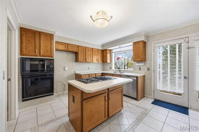 1823 York Ridge Court, Chesterfield, MO 63017